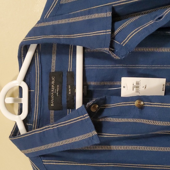 Banana Republc short-sleeve linen blend bold blue stripe shirt. - Picture 2 of 5